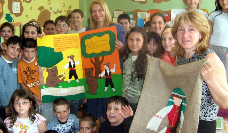 снимка от проект 2006/2009 Сократ/Коменски Училищни партньорства: „Европейски големи книги с приказки и легенди“