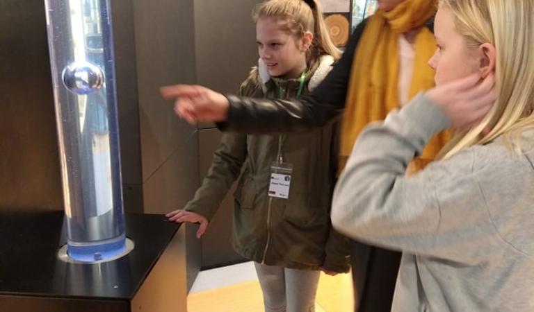 снимка от проект Участие на ученици и учители от 2. СУ по проект ,,Challenge- Engage, Investigate, Act,,  програма Еразъм+ в гр. Кардедеу, Испания